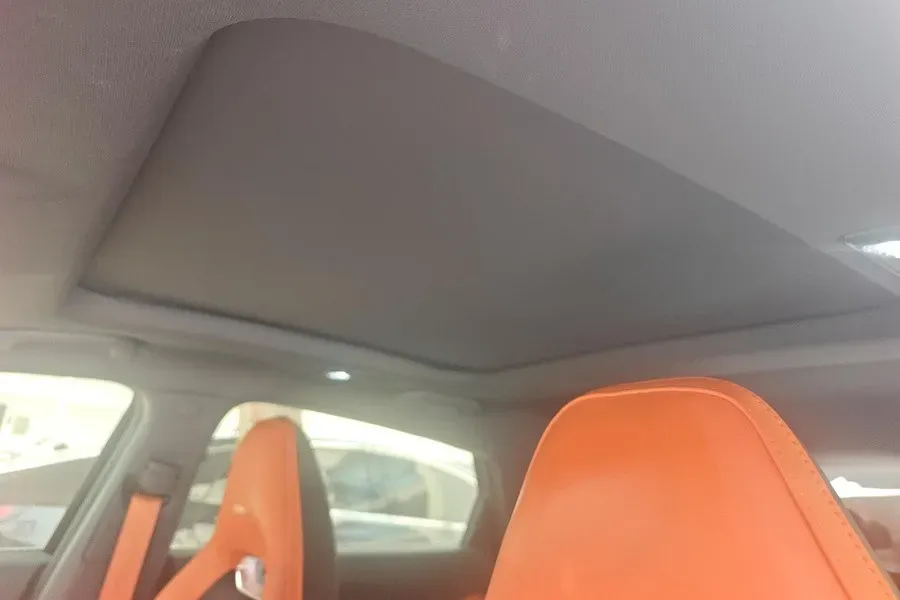 2024 ChangAn UNI-V 2.0T 233HP L4 8AT,autocango,china used car exporter,china ev exporter,chinese used car exporter,chinese used ev exporter