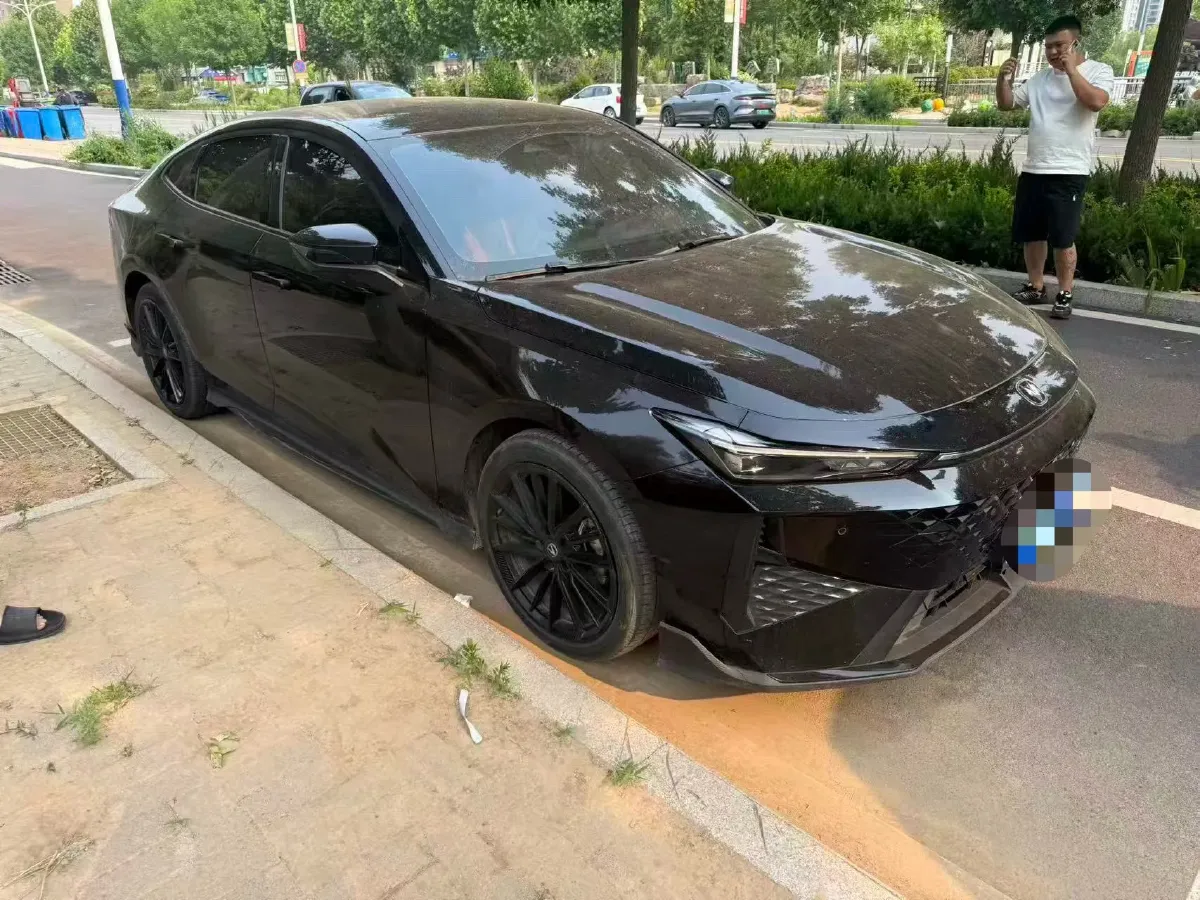 2024 ChangAn UNI-V 1.5T 188HP L4 7DCT,autocango,china used car exporter,china ev exporter,chinese used car exporter,chinese used ev exporter