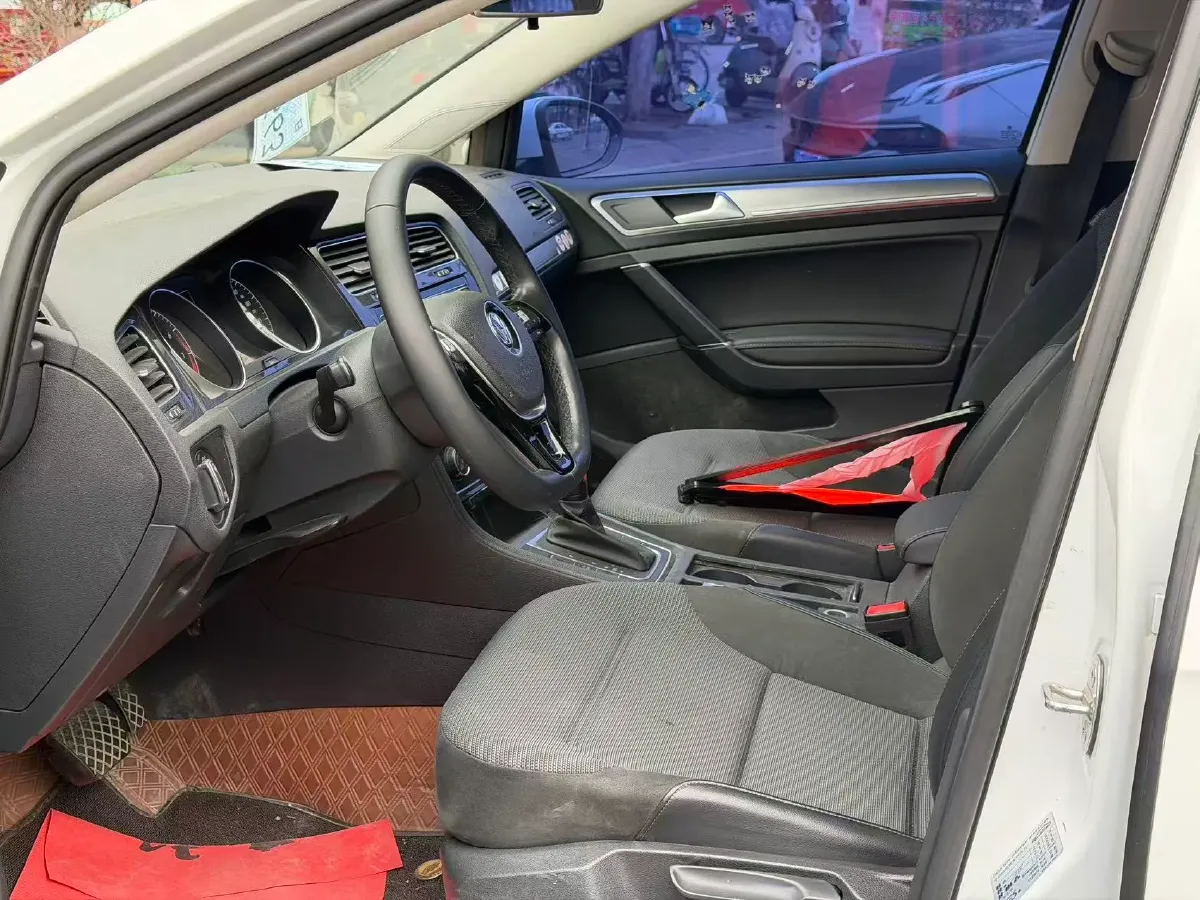2018 Volkswagen Golf 1.4T 131HP L4 7DCT,autocango,china used car exporter,china ev exporter,chinese used car exporter,chinese used ev exporter