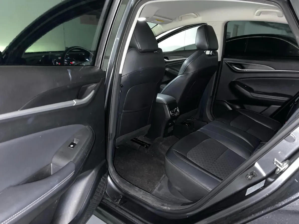 2023 ChangAn Eado 1.4T 160HP L4 7DCT,autocango,china used car exporter,china ev exporter,chinese used car exporter,chinese used ev exporter