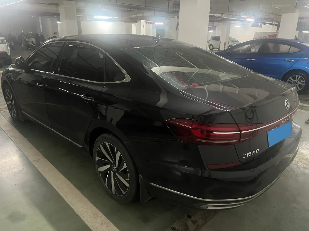 2024 Volkswagen Passat 2.0T 186HP L4 7DCT,autocango,china used car exporter,china ev exporter,chinese used car exporter,chinese used ev exporter