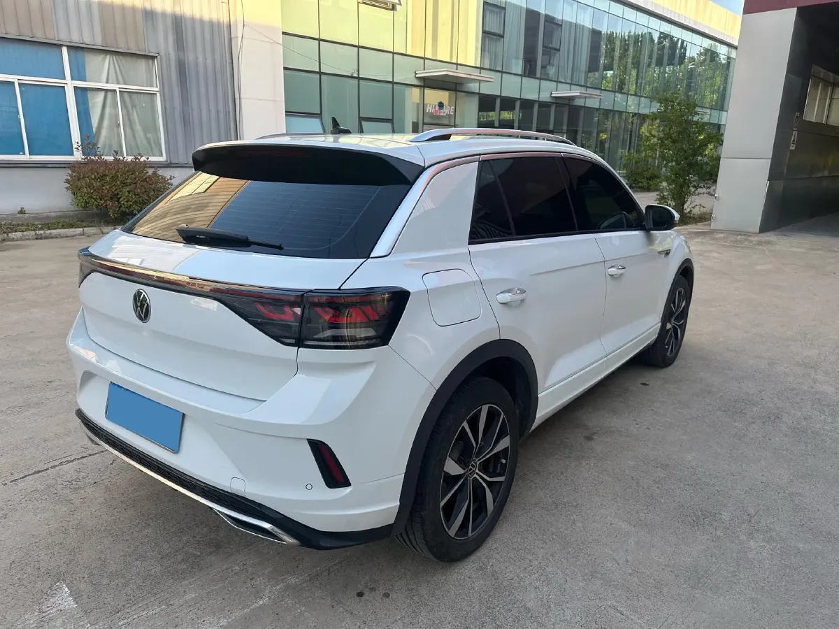 2023 Volkswagen T-Roc 1.5T 160HP L4 7DCT,autocango,china used car exporter,china ev exporter,chinese used car exporter,chinese used ev exporter