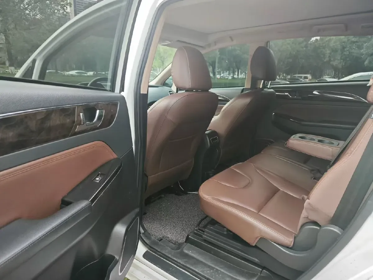 2017 LiFan XuanLang 1.5T 141HP L4 8AT,autocango,china used car exporter,china ev exporter,chinese used car exporter,chinese used ev exporter