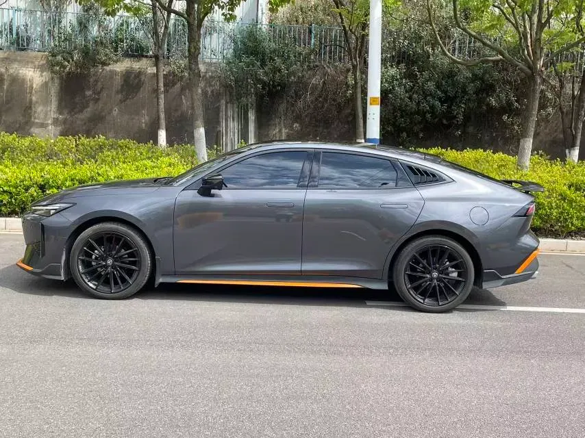 2025 ChangAn UNI-V 1.5T 192HP L4 7DCT,autocango,china used car exporter,china ev exporter,chinese used car exporter,chinese used ev exporter