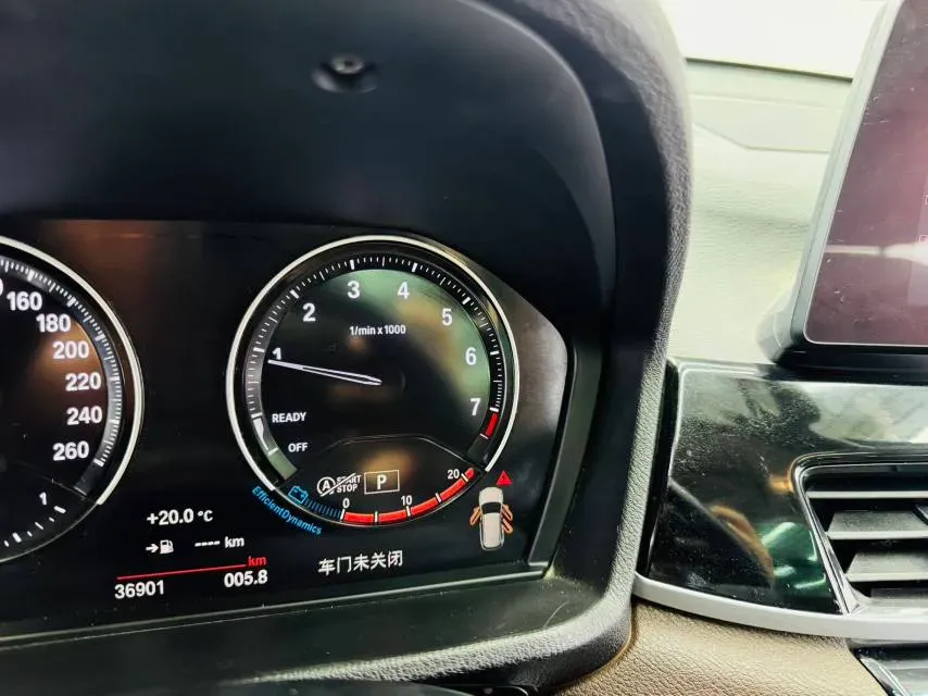 2021 BMW X1 1.5T 140HP L3 7DCT,autocango,china used car exporter,china ev exporter,chinese used car exporter,chinese used ev exporter
