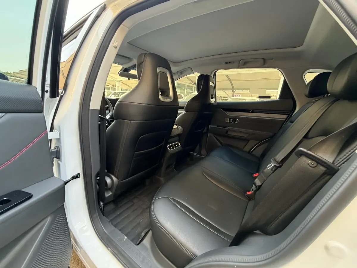 2024 Jetour DASHING 1.5T 156HP L4 6DCT,autocango,china used car exporter,china ev exporter,chinese used car exporter,chinese used ev exporter