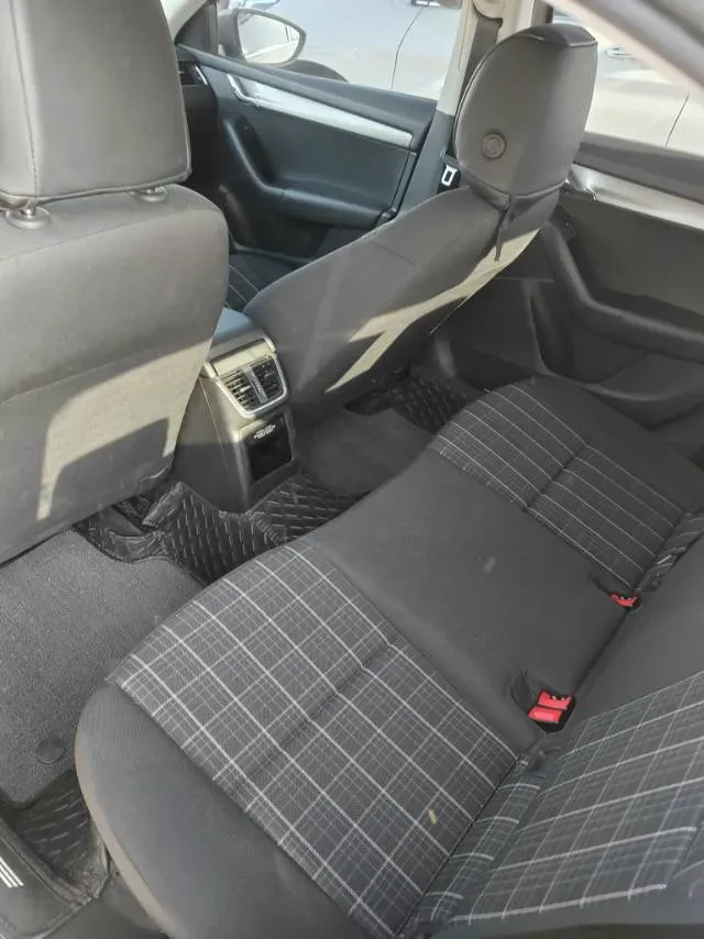 2019 Skoda Octavia 1.5L 116HP L4 6AT,autocango,china used car exporter,china ev exporter,chinese used car exporter,chinese used ev exporter