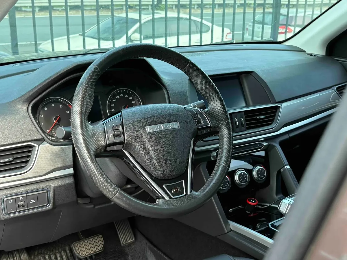 2018 Haval H6 1.5T 150HP L4 7DCT,autocango,china used car exporter,china ev exporter,chinese used car exporter,chinese used ev exporter