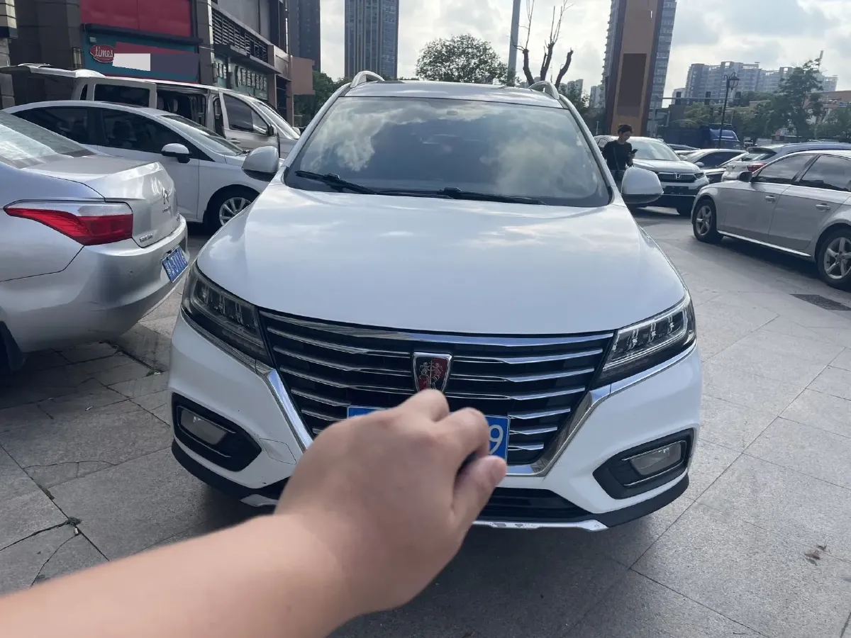 2020 Roewe i6 1.5T 169HP L4 7DCT,autocango,china used car exporter,china ev exporter,chinese used car exporter,chinese used ev exporter