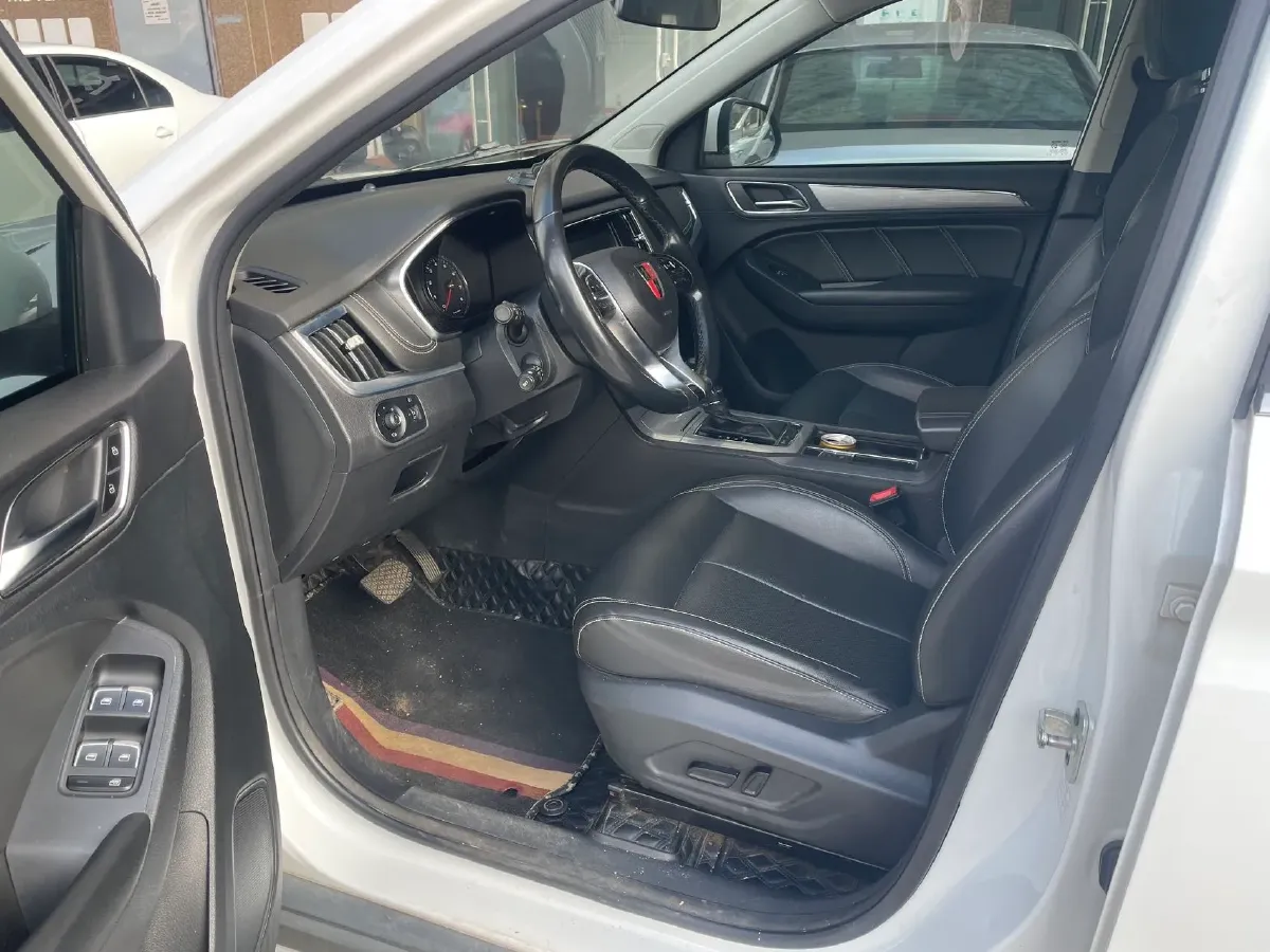 2020 Roewe i6 1.5T 169HP L4 7DCT,autocango,china used car exporter,china ev exporter,chinese used car exporter,chinese used ev exporter