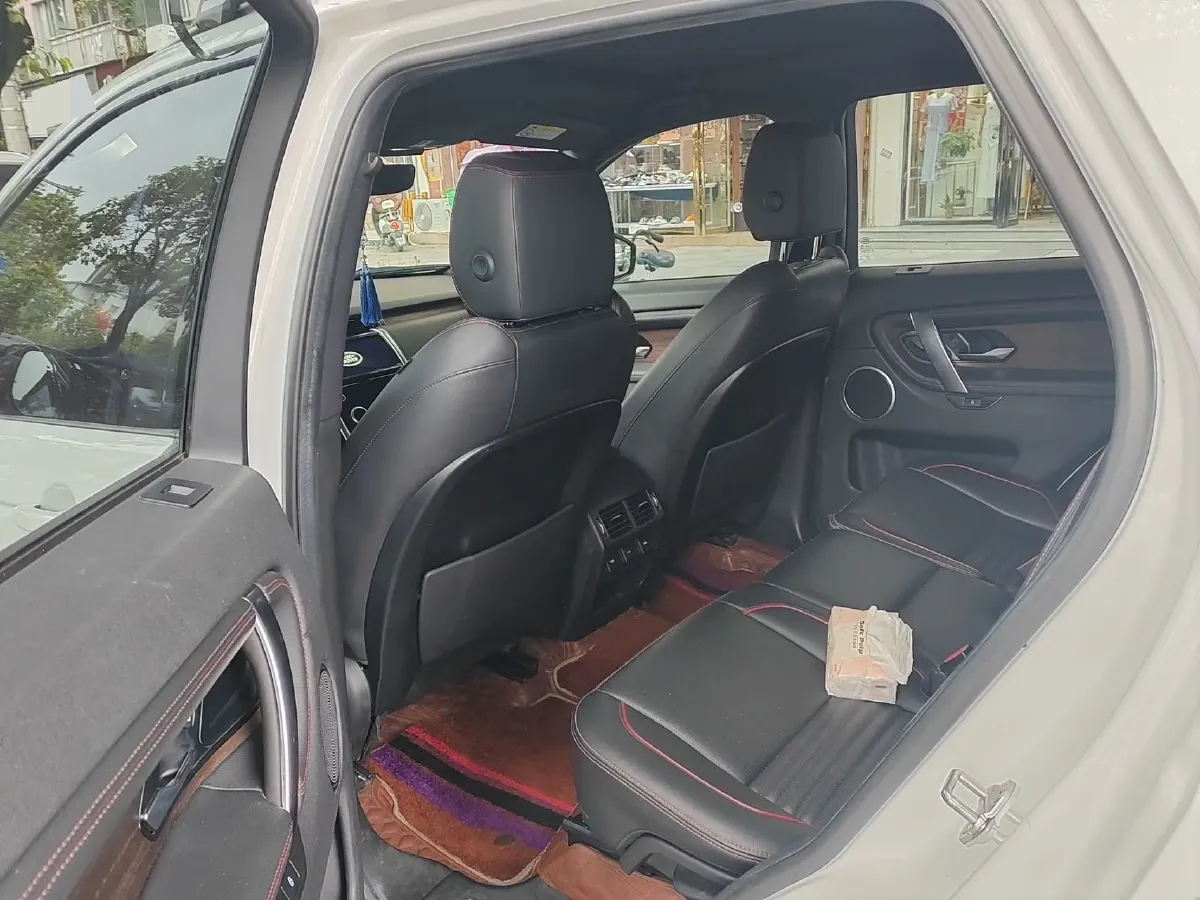 2020 Land Rover Discovery Sport 2.0T 249HP L4 9AT,autocango,china used car exporter,china ev exporter,chinese used car exporter,chinese used ev exporter