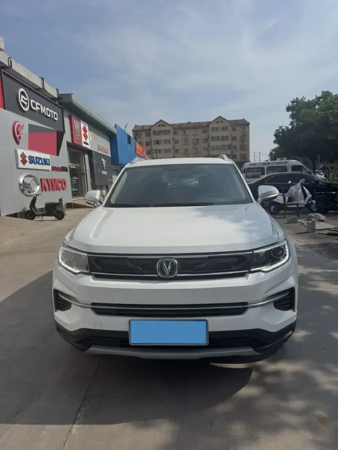 2018 ChangAn CS35 Plus 1.6L 128HP L4 5MT,autocango,china used car exporter,china ev exporter,chinese used car exporter,chinese used ev exporter