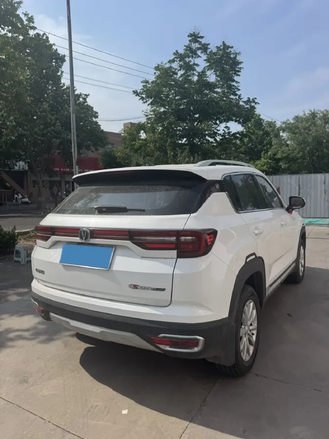 2018 ChangAn CS35 Plus 1.6L 128HP L4 5MT,autocango,china used car exporter,china ev exporter,chinese used car exporter,chinese used ev exporter