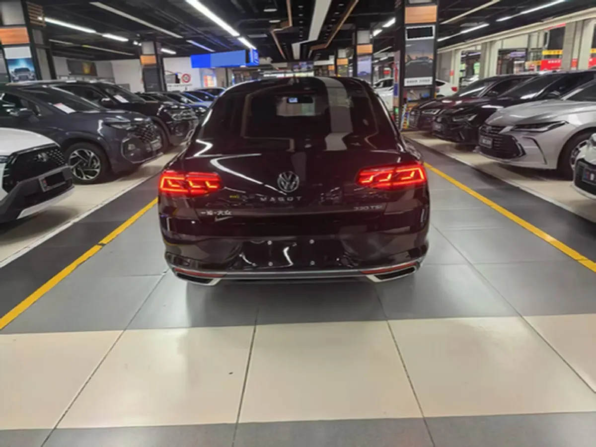 2020 Volkswagen Magotan 2.0T 186HP L4 7DCT,autocango,china used car exporter,china ev exporter,chinese used car exporter,chinese used ev exporter