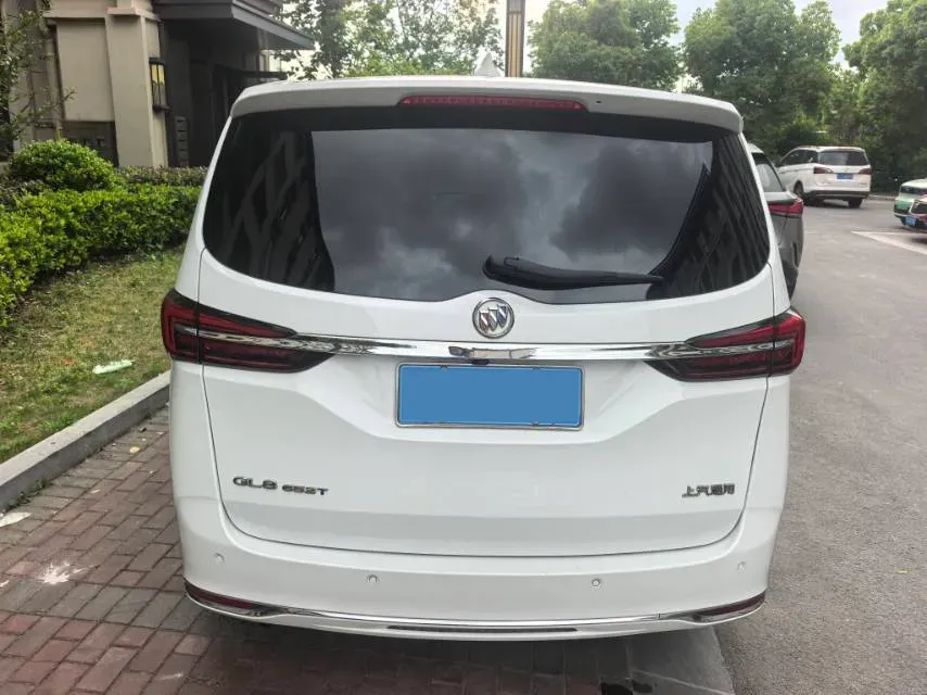2022 Buick GL8 2.0T 237HP L4 9AT,autocango,china used car exporter,china ev exporter,chinese used car exporter,chinese used ev exporter