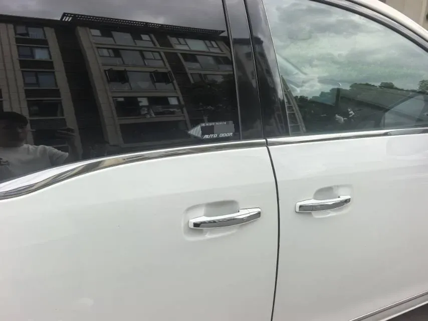 2022 Buick GL8 2.0T 237HP L4 9AT,autocango,china used car exporter,china ev exporter,chinese used car exporter,chinese used ev exporter