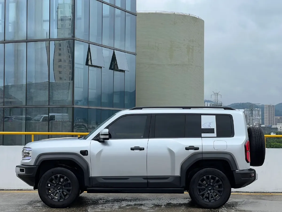 2023 FangChengBao Bao 5 1.5T 194HP L4 E-CVT PHEV 31.8KWH,autocango,china used car exporter,china ev exporter,chinese used car exporter,chinese used ev exporter