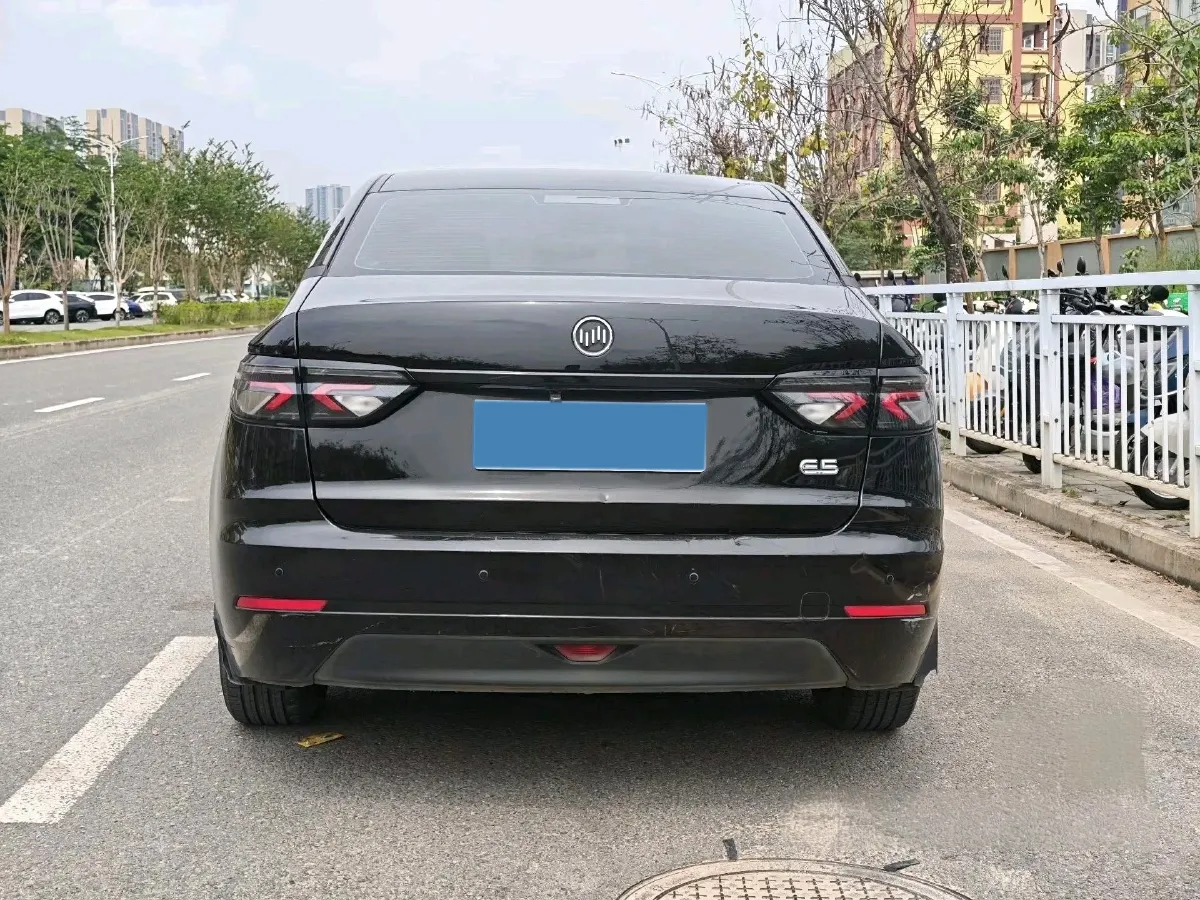 2021 Weltmeister E.5 BEV 49.92KWH,autocango,china used car exporter,china ev exporter,chinese used car exporter,chinese used ev exporter