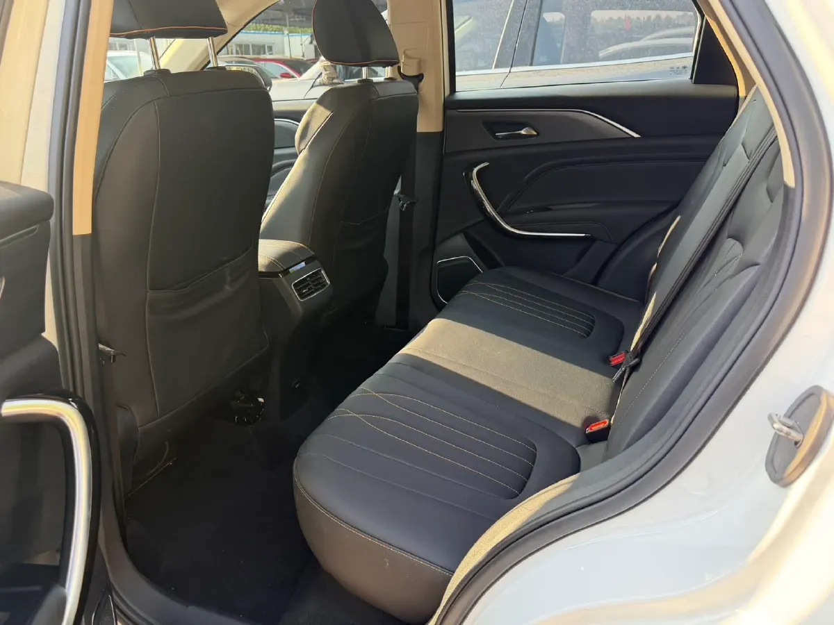 2021 Bestune T77 1.5T 169HP L4 7DCT,autocango,china used car exporter,china ev exporter,chinese used car exporter,chinese used ev exporter