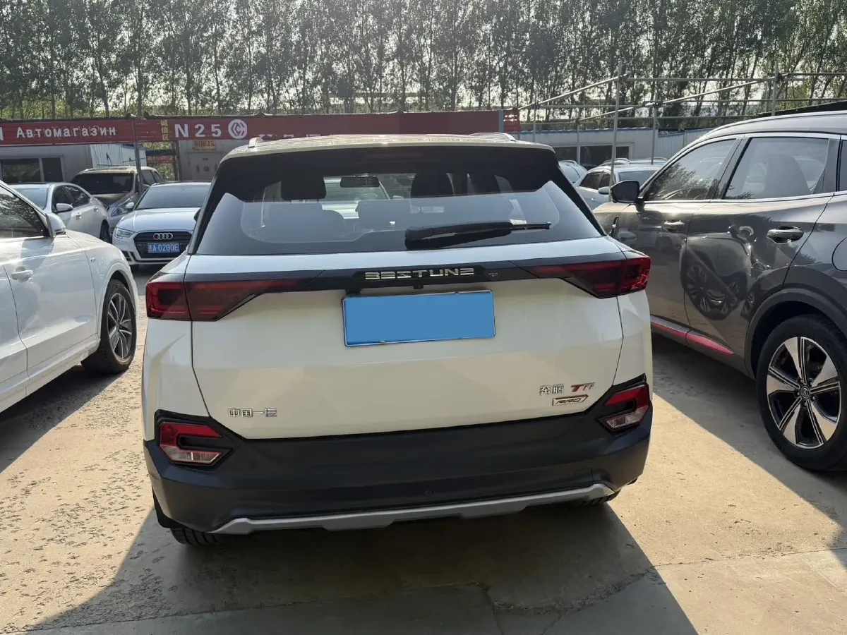 2021 Bestune T77 1.5T 169HP L4 7DCT,autocango,china used car exporter,china ev exporter,chinese used car exporter,chinese used ev exporter