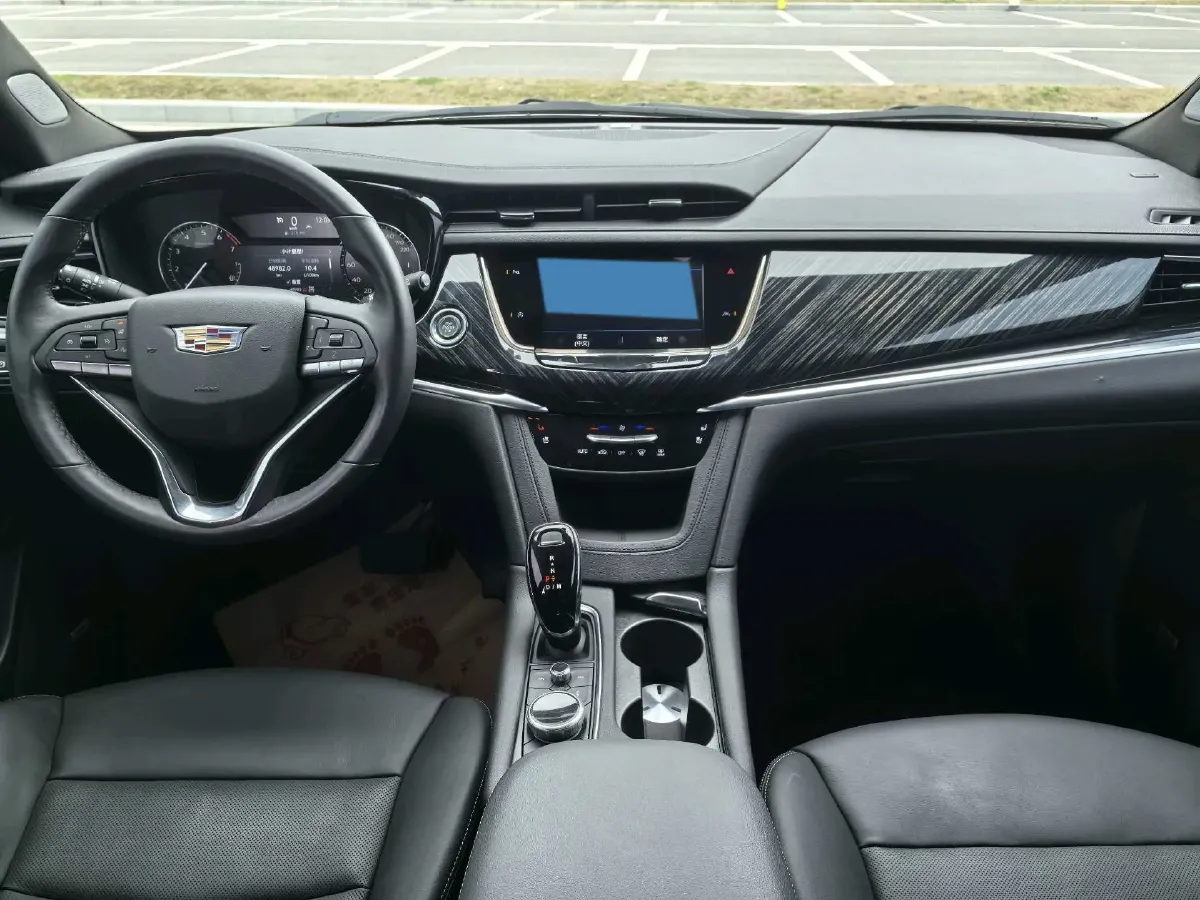 2022 Cadillac XT6 2.0T 237HP L4 9AT,autocango,china used car exporter,china ev exporter,chinese used car exporter,chinese used ev exporter