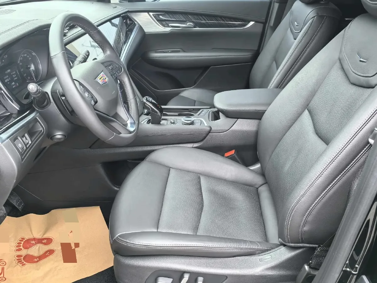 2022 Cadillac XT6 2.0T 237HP L4 9AT,autocango,china used car exporter,china ev exporter,chinese used car exporter,chinese used ev exporter