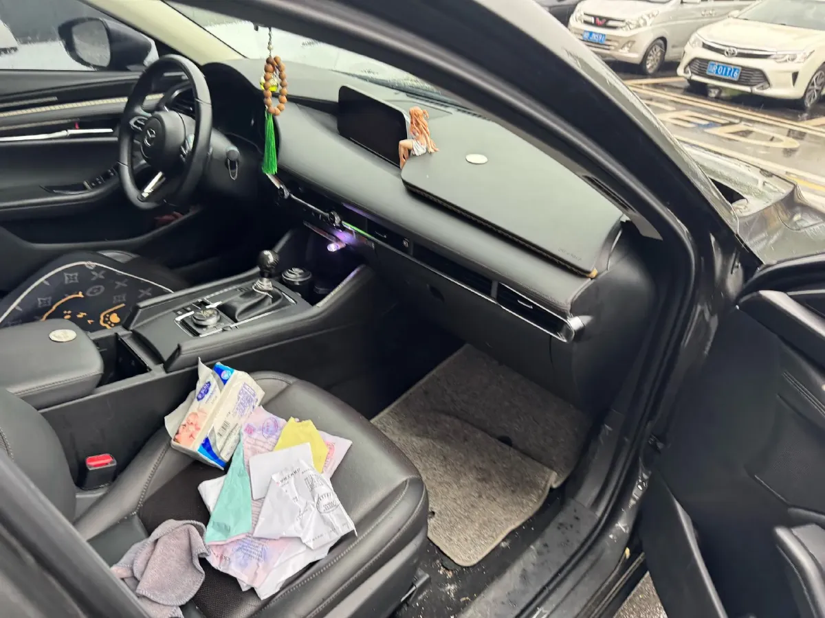 2023 Mazda 3 Axela 2.0L 158HP L4 6AT,autocango,china used car exporter,china ev exporter,chinese used car exporter,chinese used ev exporter