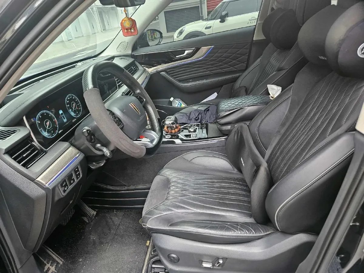 2022 HongQi HS5 2.0T 224HP L4 6AT,autocango,china used car exporter,china ev exporter,chinese used car exporter,chinese used ev exporter
