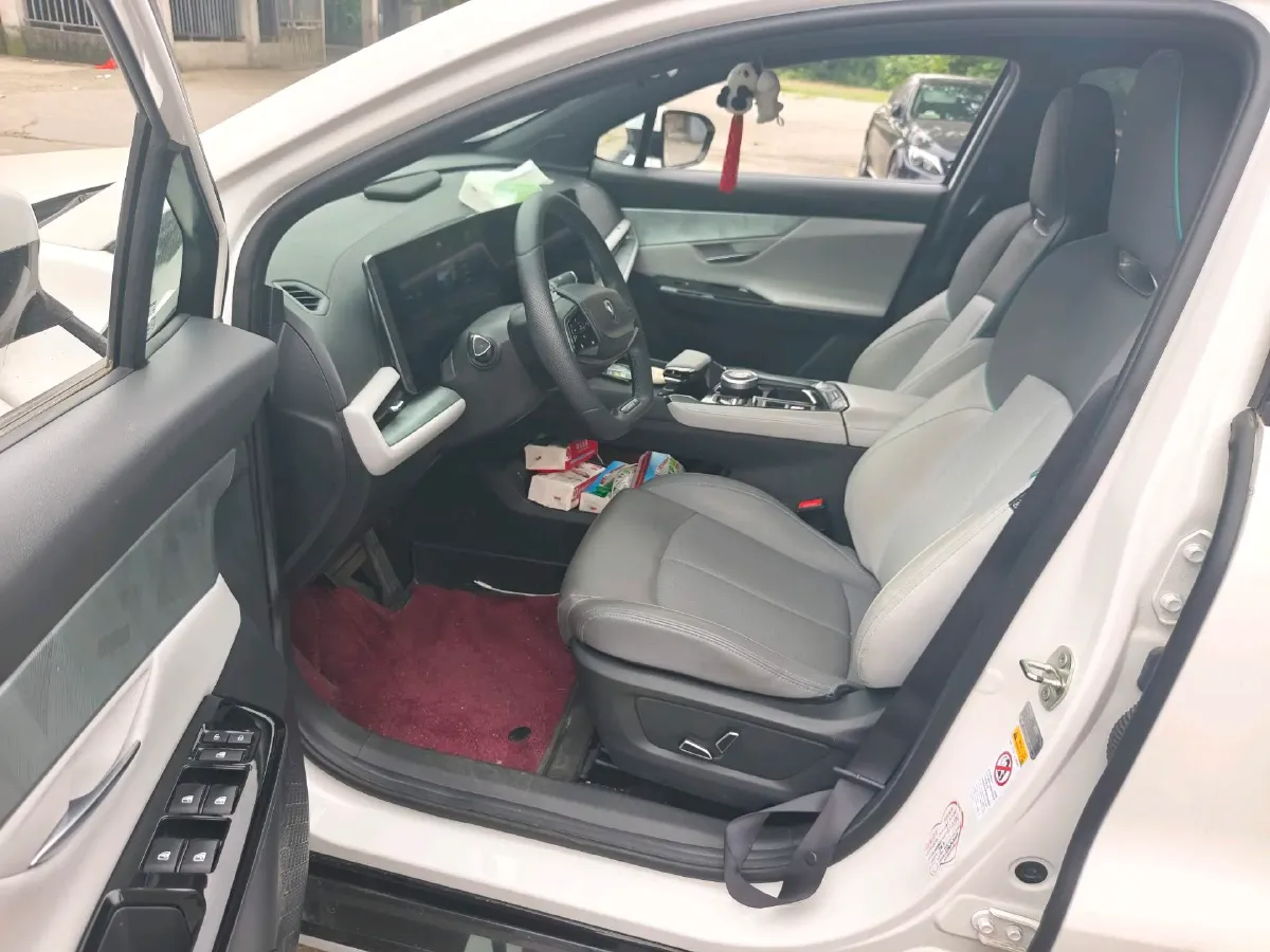 2023 ChangAn UNI-T 1.5T 188HP L4 7DCT,autocango,china used car exporter,china ev exporter,chinese used car exporter,chinese used ev exporter