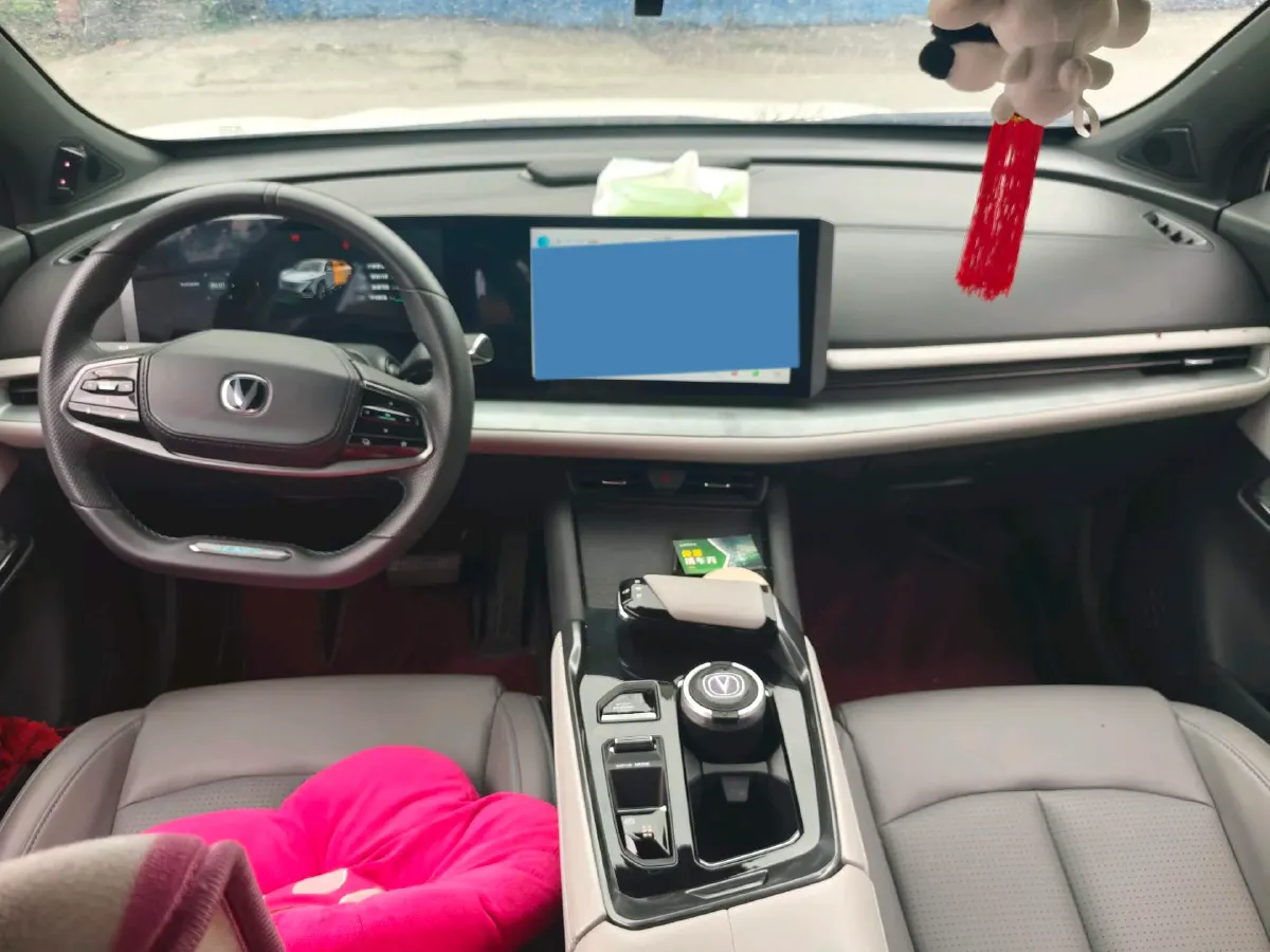 2023 ChangAn UNI-T 1.5T 188HP L4 7DCT,autocango,china used car exporter,china ev exporter,chinese used car exporter,chinese used ev exporter