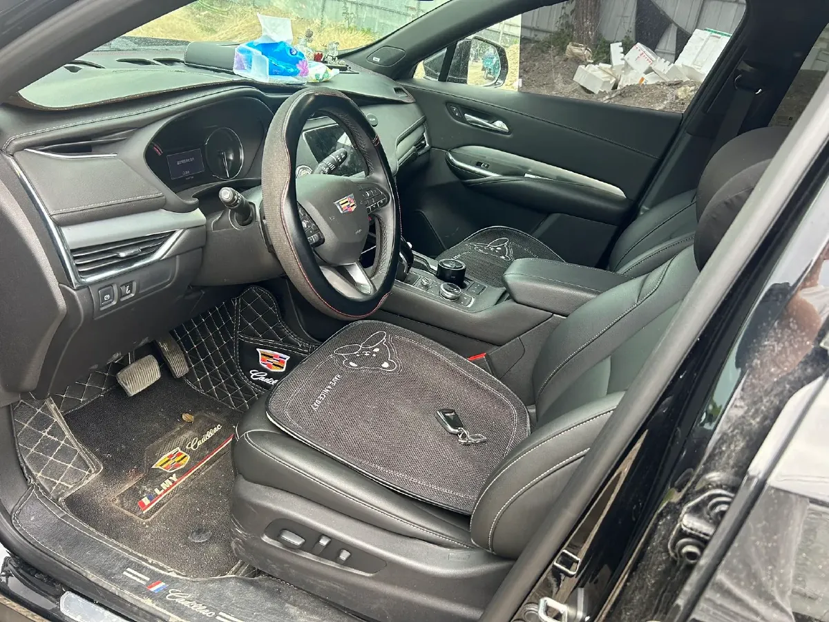 2022 Cadillac XT4 2.0T 237HP L4 9AT,autocango,china used car exporter,china ev exporter,chinese used car exporter,chinese used ev exporter