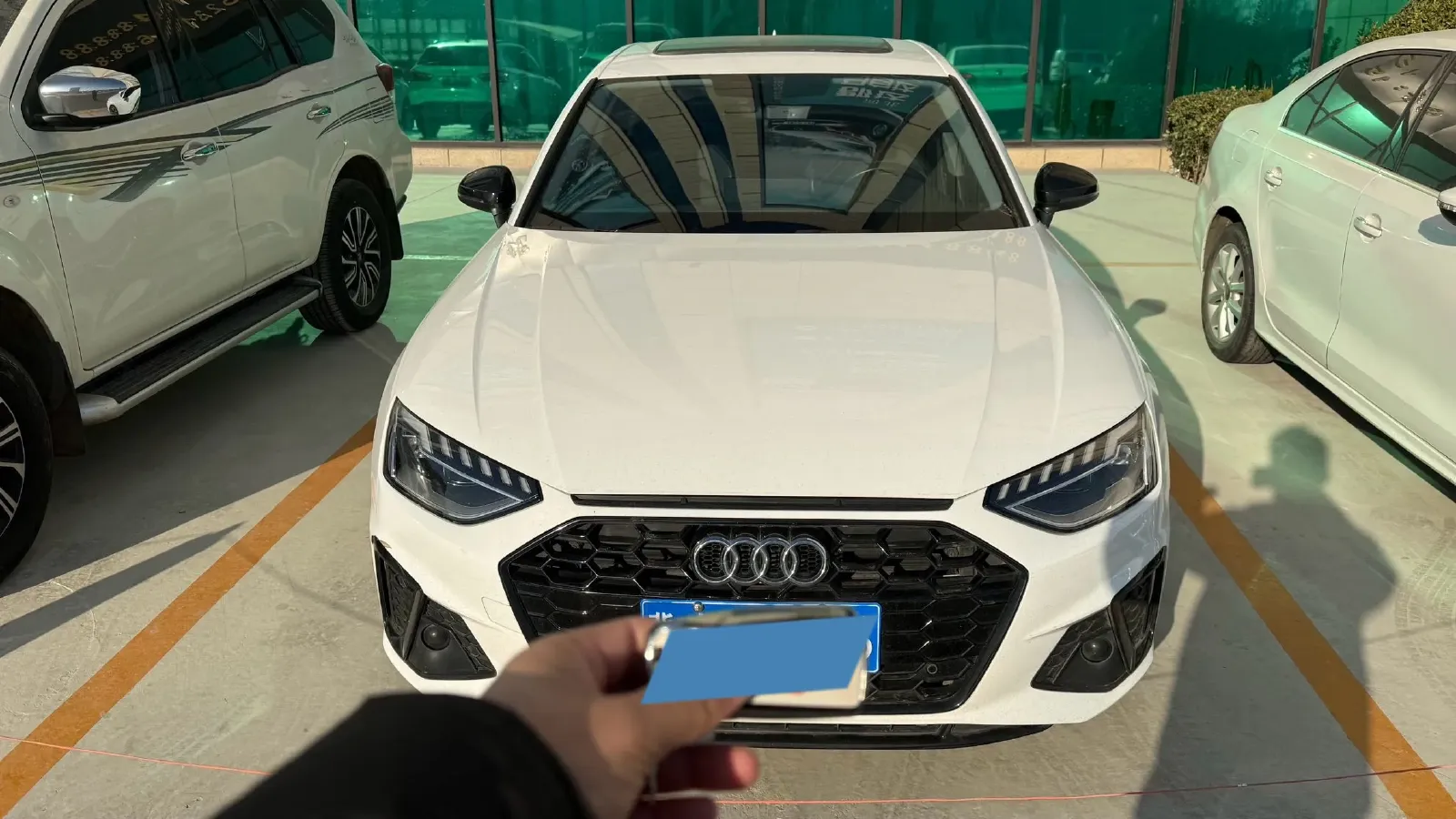 2022 Audi A4L 2.0T 190HP L4 7DCT,autocango,china used car exporter,china ev exporter,chinese used car exporter,chinese used ev exporter