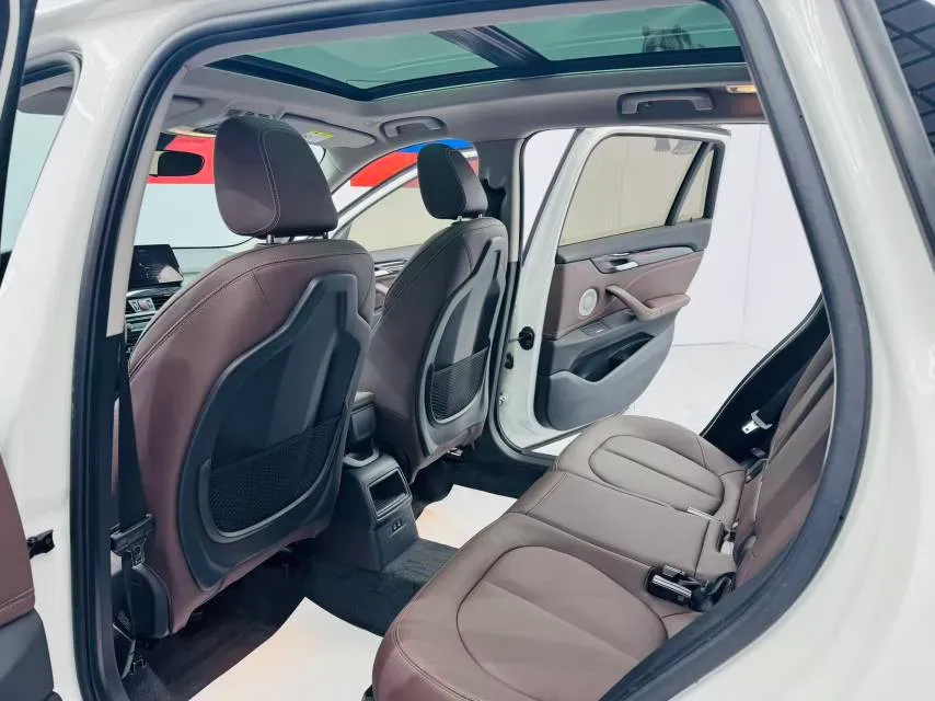 2022 BMW X1 1.5T 140HP L3 7DCT,autocango,china used car exporter,china ev exporter,chinese used car exporter,chinese used ev exporter