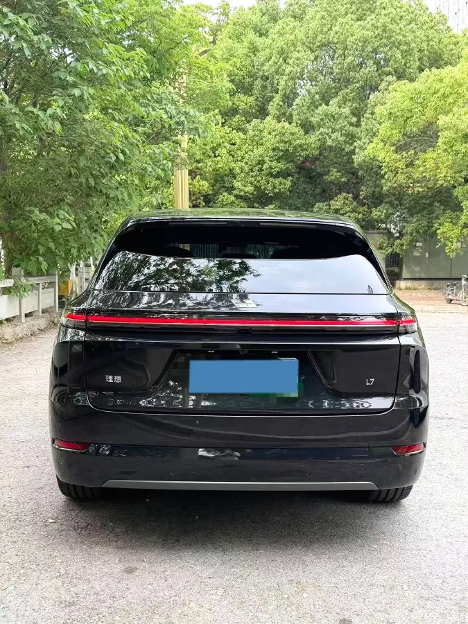 2024 Li L8 Range Extended 154HP REEV 52.3KWH,autocango,china used car exporter,china ev exporter,chinese used car exporter,chinese used ev exporter