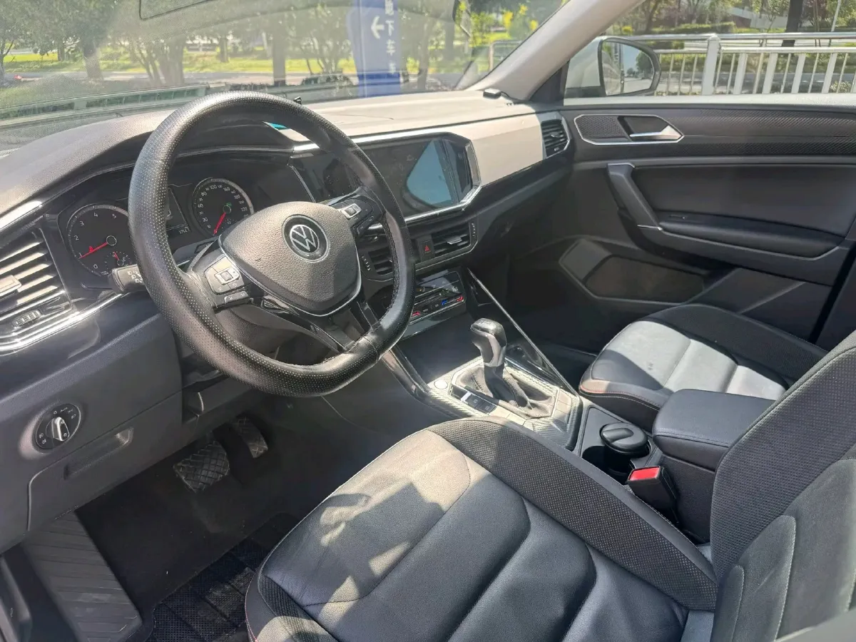 2020 Volkswagen Tayron 2.0T 186HP L4 7DCT,autocango,china used car exporter,china ev exporter,chinese used car exporter,chinese used ev exporter