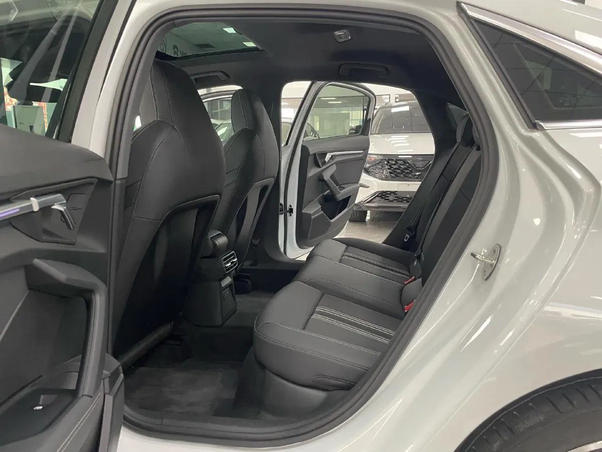 2023 Audi A3 1.4T 150HP L4 7DCT,autocango,china used car exporter,china ev exporter,chinese used car exporter,chinese used ev exporter