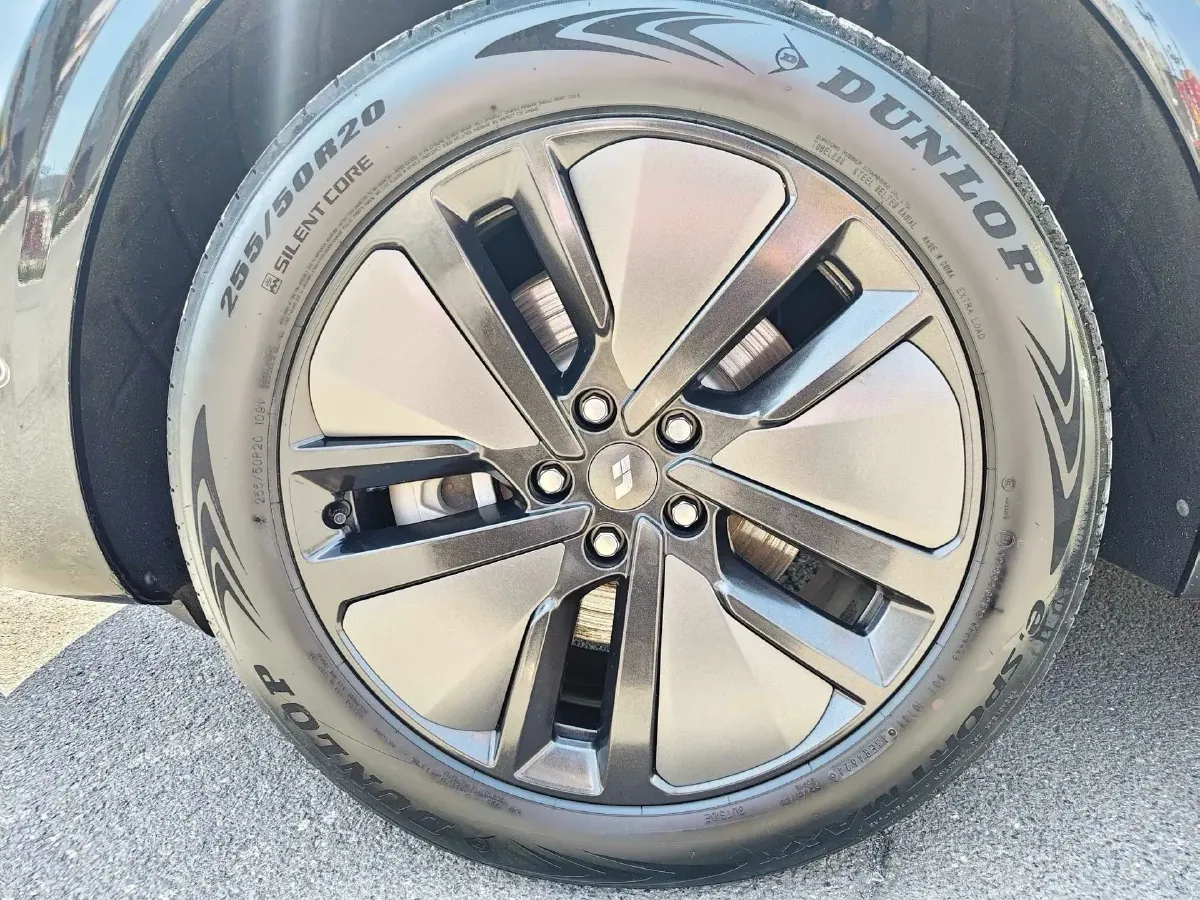 2024 Li L6 Range Extended 154HP L4 REEV 36.8KWH,autocango,china used car exporter,china ev exporter,chinese used car exporter,chinese used ev exporter