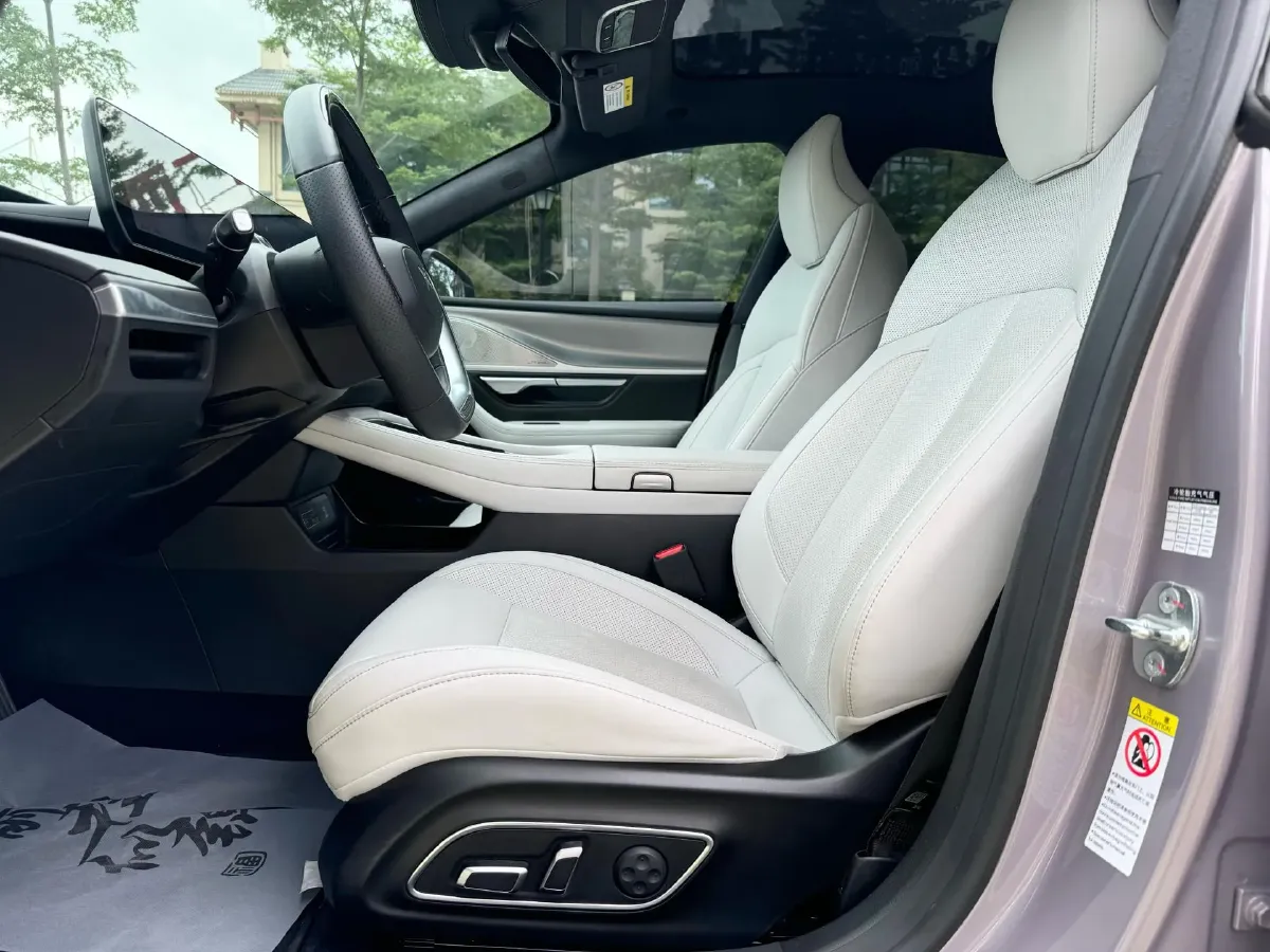 2024 Xpeng P7 BEV 86.2KWH,autocango,china used car exporter,china ev exporter,chinese used car exporter,chinese used ev exporter
