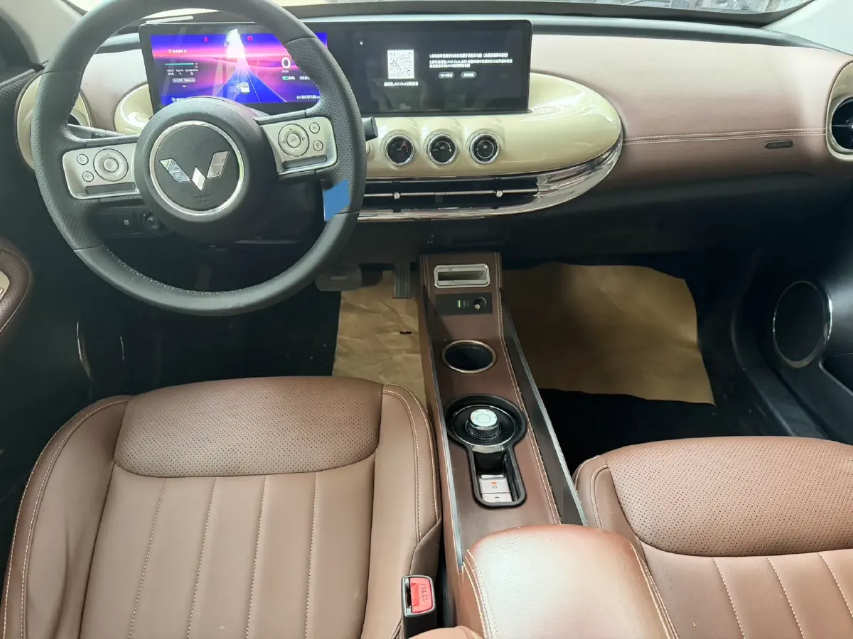 2023 WuLing BinGuo BEV 31.9KWH,autocango,china used car exporter,china ev exporter,chinese used car exporter,chinese used ev exporter