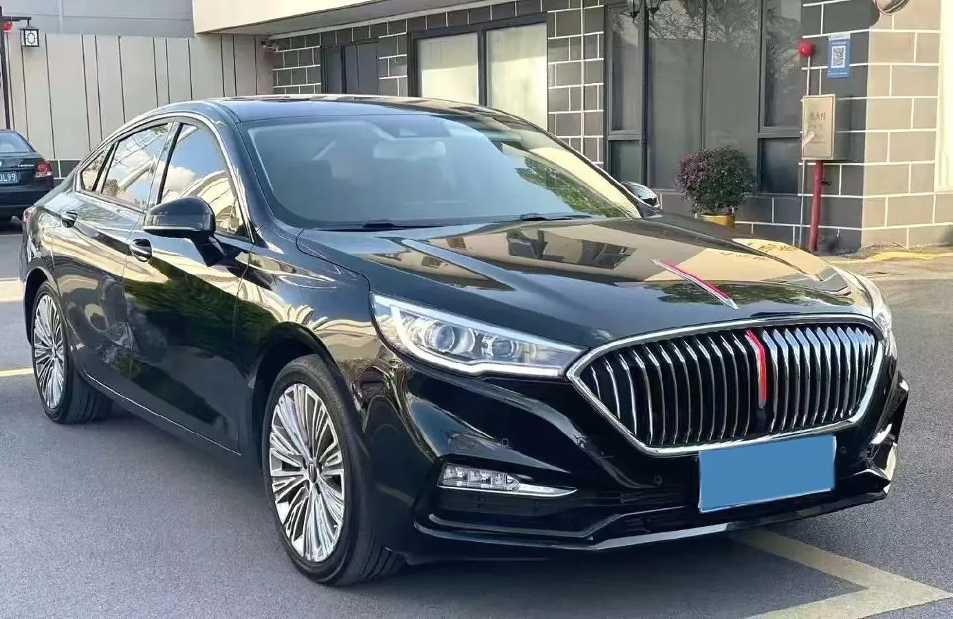 2022 HongQi H5 1.8T 197HP L4 6AT,autocango,china used car exporter,china ev exporter,chinese used car exporter,chinese used ev exporter