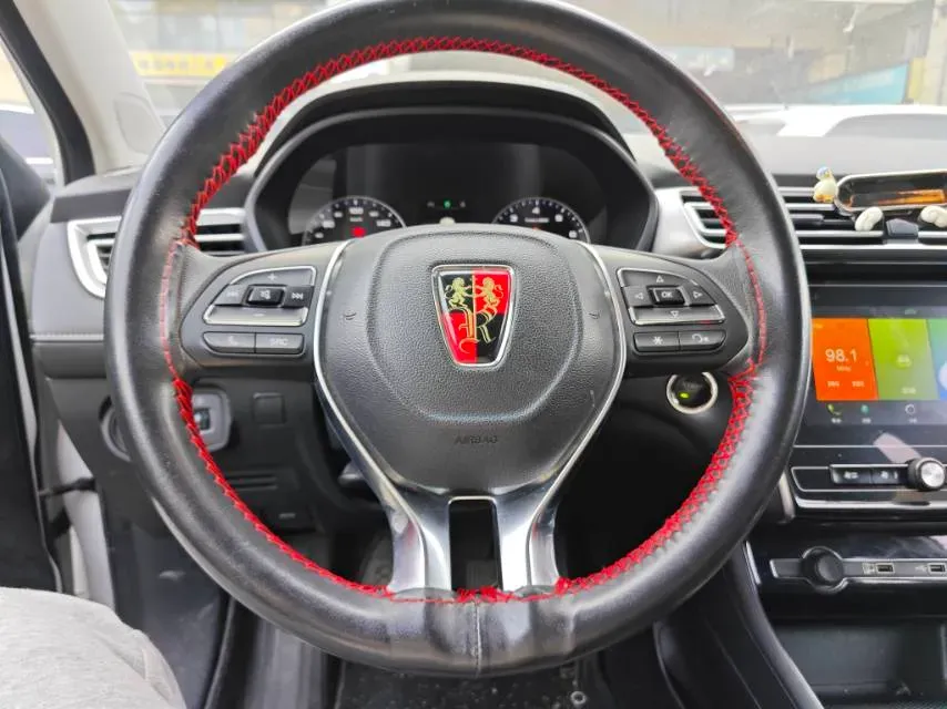 2019 Roewe i5 1.5L 120HP L4 5MT,autocango,china used car exporter,china ev exporter,chinese used car exporter,chinese used ev exporter