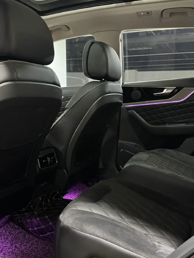 2022 HongQi HS5 2.0T 224HP L4 6AT,autocango,china used car exporter,china ev exporter,chinese used car exporter,chinese used ev exporter