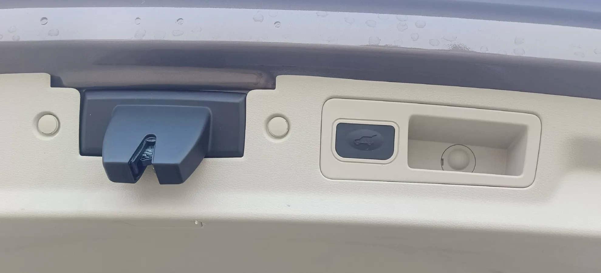 2021 Buick GL8 2.0T 237HP L4 9AT,autocango,china used car exporter,china ev exporter,chinese used car exporter,chinese used ev exporter