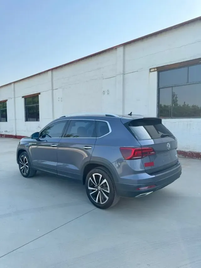 2019 MINI MINI 1.5T 102HP L3 7DCT,autocango,china used car exporter,china ev exporter,chinese used car exporter,chinese used ev exporter