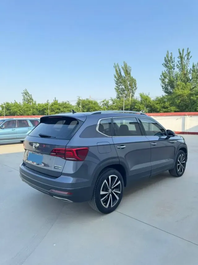 2019 MINI MINI 1.5T 102HP L3 7DCT,autocango,china used car exporter,china ev exporter,chinese used car exporter,chinese used ev exporter