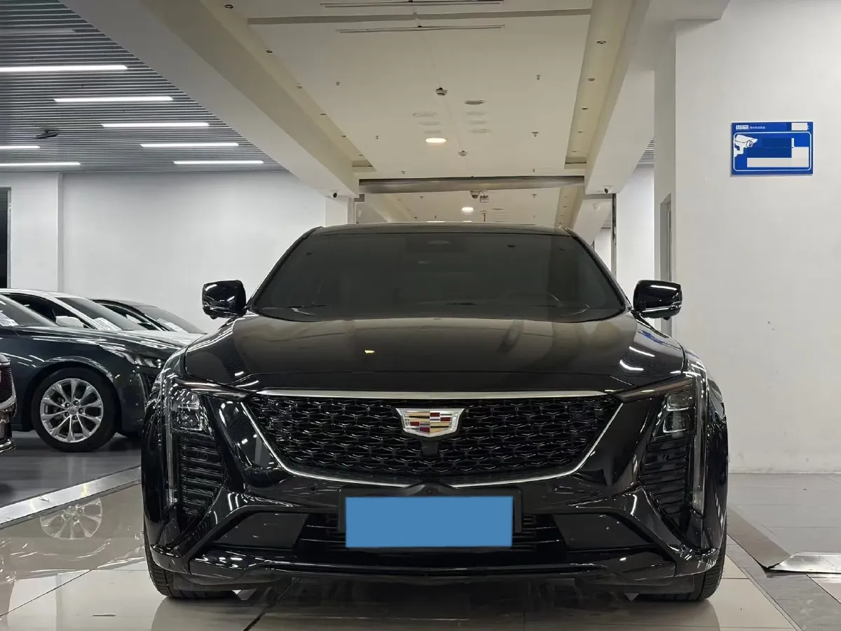2024 Cadillac CT5 2.0T 237HP L4 10AT,autocango,china used car exporter,china ev exporter,chinese used car exporter,chinese used ev exporter