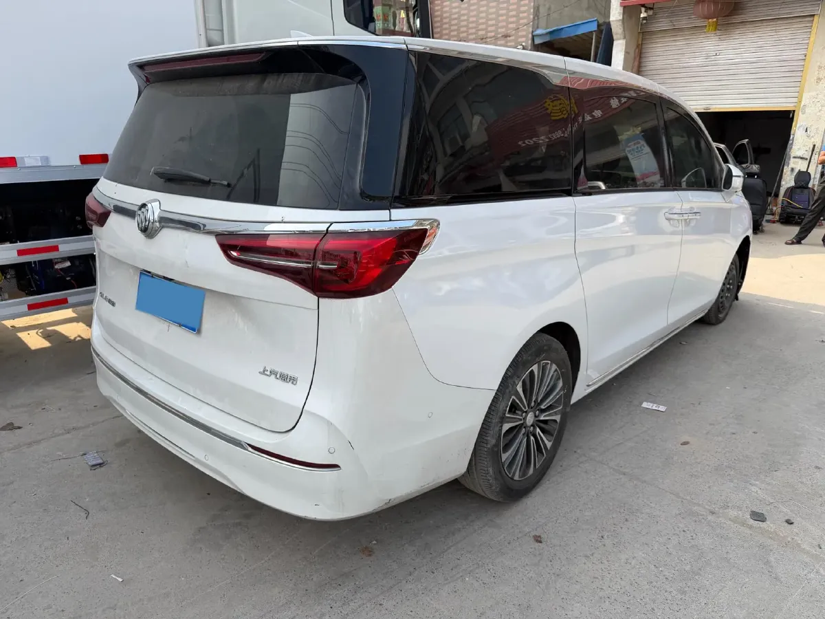 2022 Buick GL8 2.0T 237HP L4 9AT,autocango,china used car exporter,china ev exporter,chinese used car exporter,chinese used ev exporter