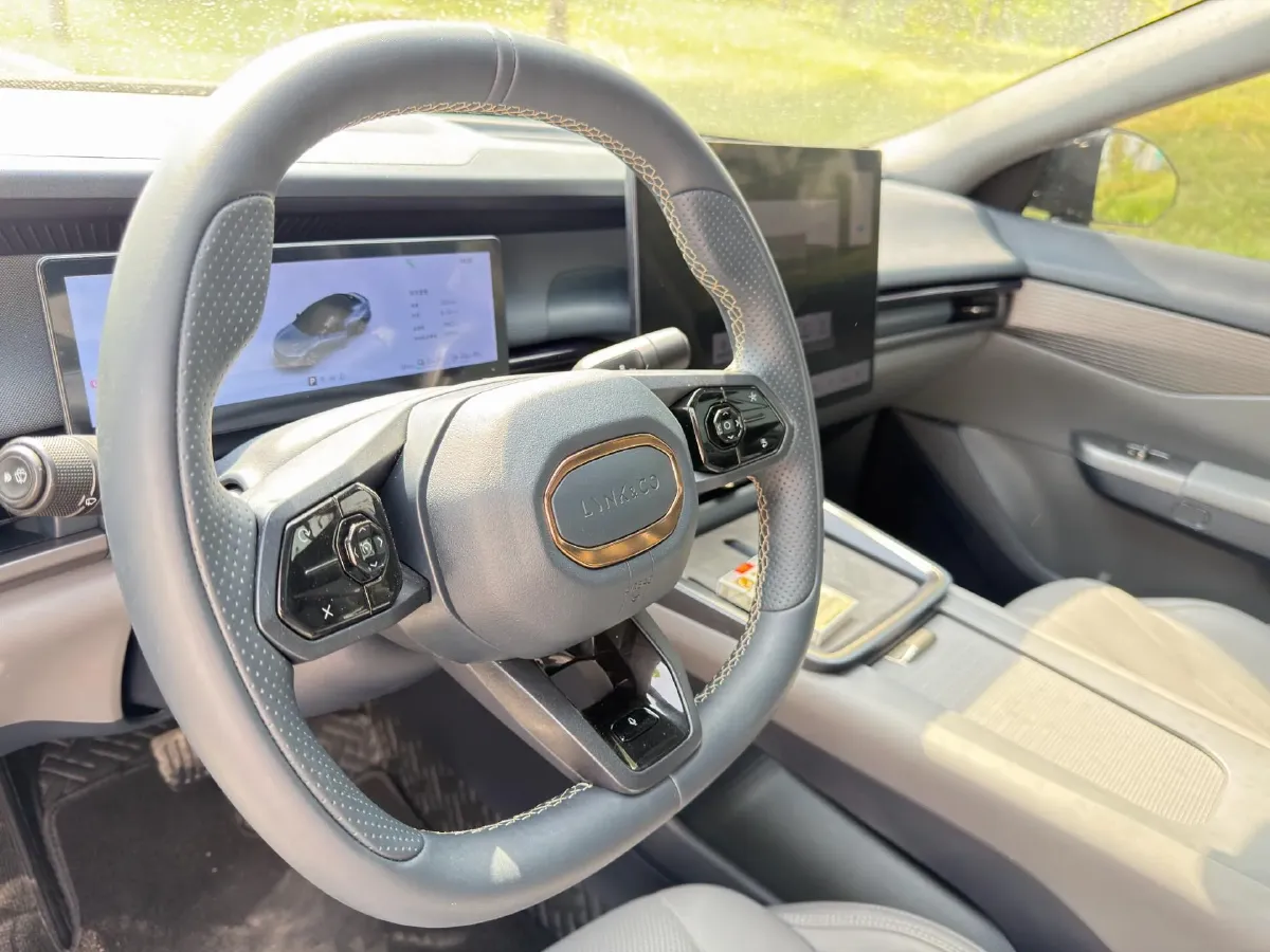 2024 LYNK&CO 07 EM-P 1.5T 163HP L4 3DHT PHEV 18.99KWH,autocango,china used car exporter,china ev exporter,chinese used car exporter,chinese used ev exporter