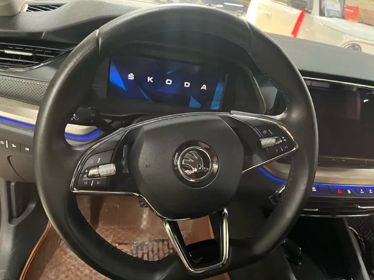 2021 Skoda Octavia 1.4T 150HP L4 7DCT,autocango,china used car exporter,china ev exporter,chinese used car exporter,chinese used ev exporter