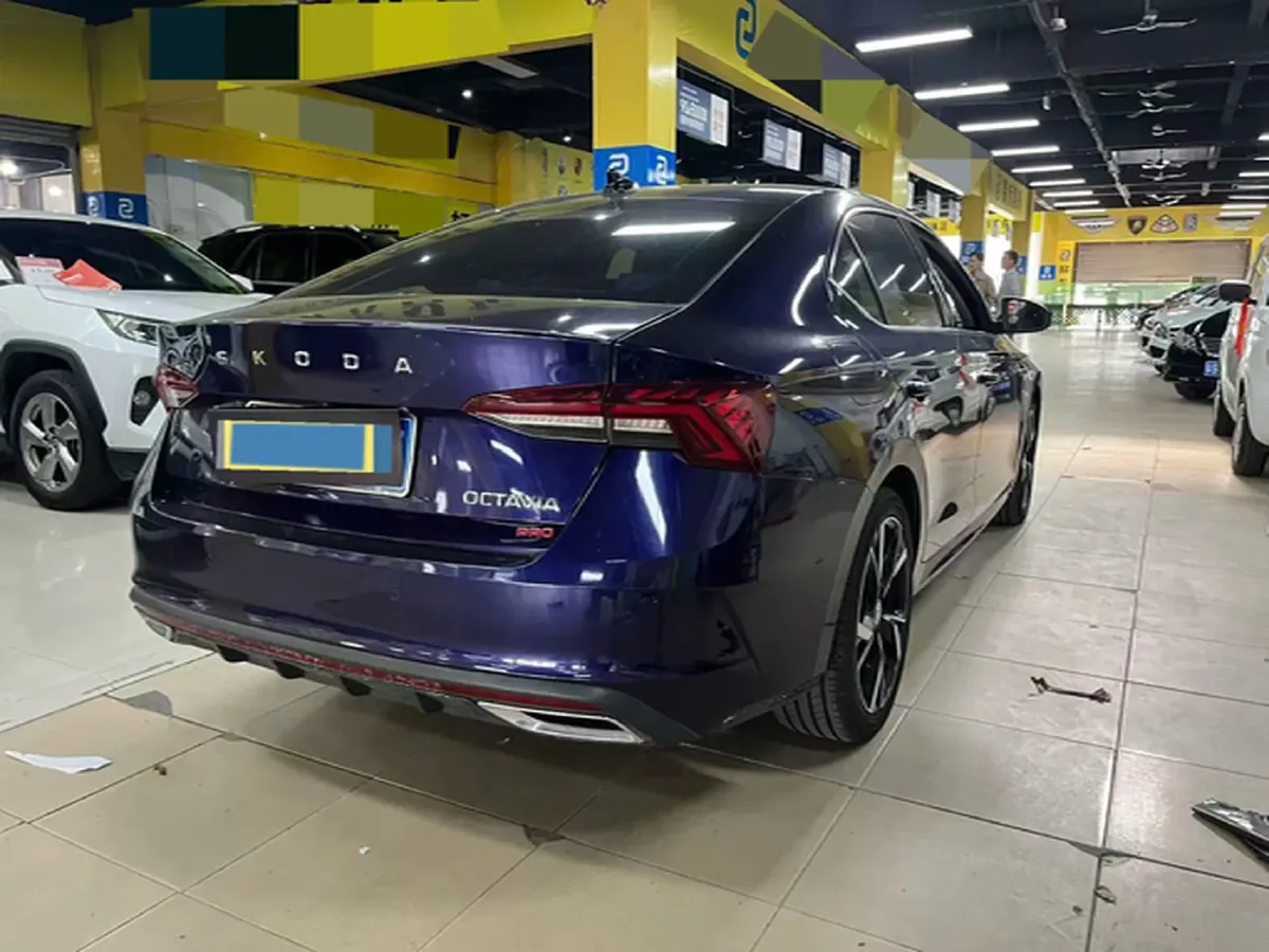 2021 Skoda Octavia 1.4T 150HP L4 7DCT,autocango,china used car exporter,china ev exporter,chinese used car exporter,chinese used ev exporter